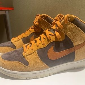 Nike dunk high premium dark curry mens size 11.5